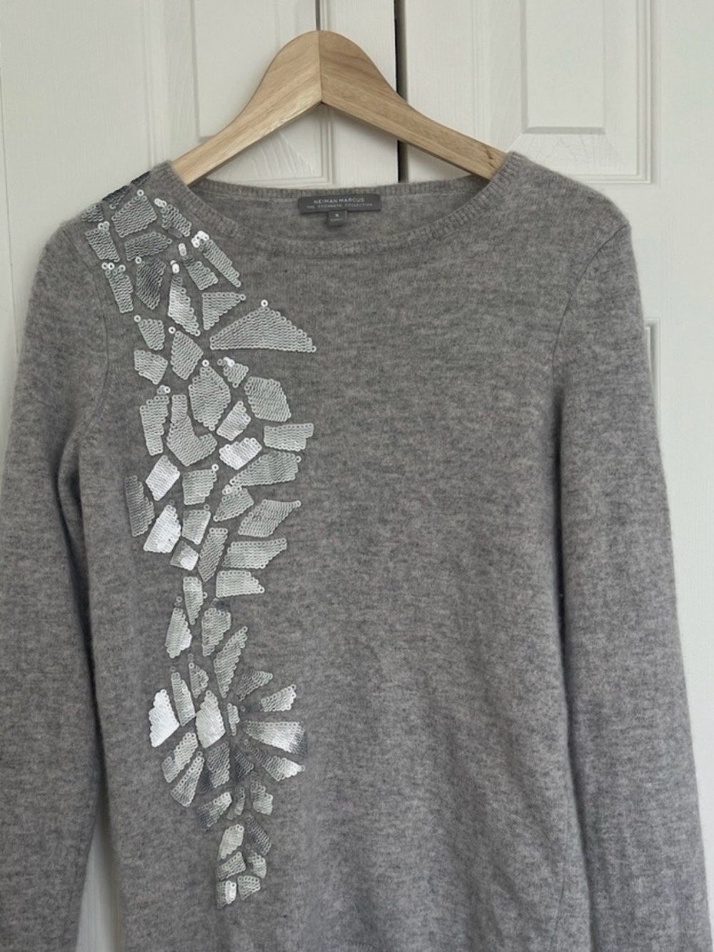 Neiman Marcus cashmere sweater